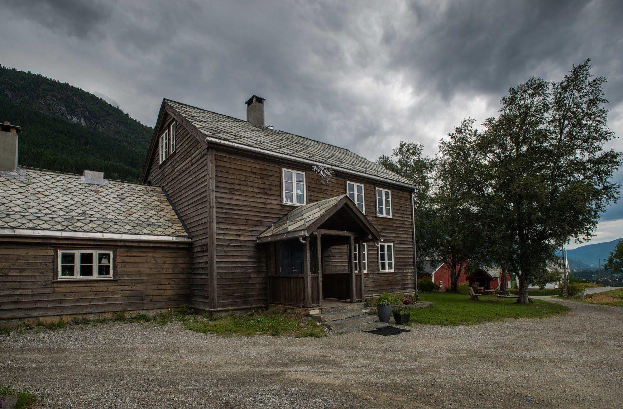 Store Ringheim Og Restaurant Voss