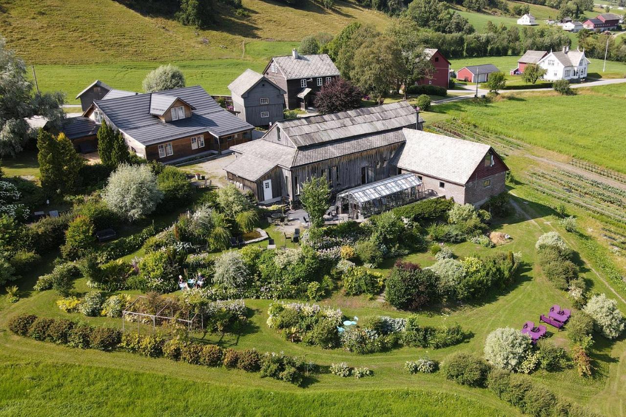Hotel Store Ringheim Og Restaurant Voss